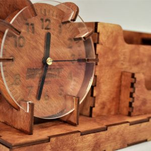 სამაგიდე ორგანაიზერი საათით