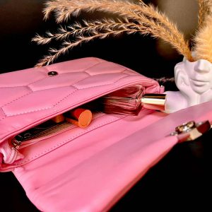 რა ვაჩუქო - საჩუქრების ონლაინ მაღაზია 69 ვარდისფერი ჩანთა