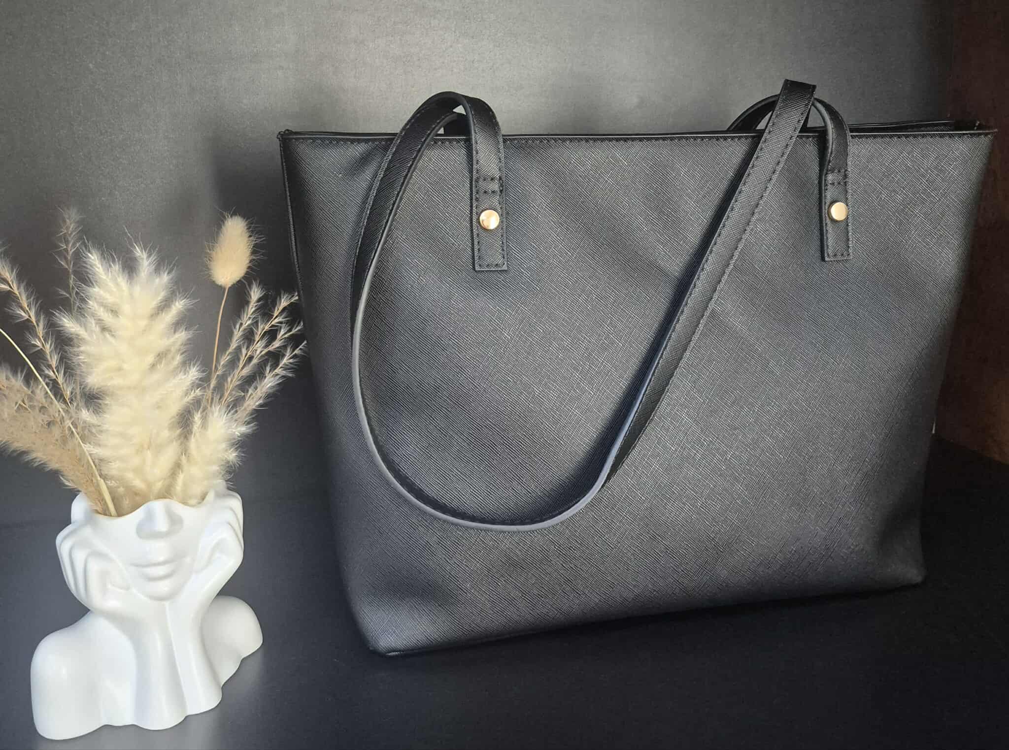 შავი ფერის ჩანთა Easy Tote 15 შავი ფერის ჩანთა Easy Tote - Image 8