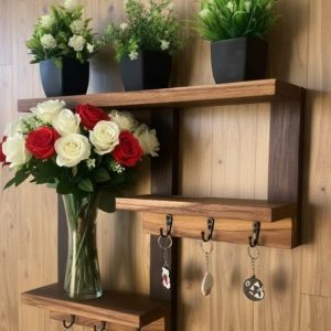 ხის თარო საკიდით