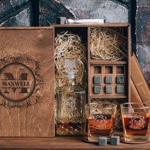 ვისკის სასაჩუქრე ყუთის ნაკრები